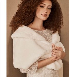 BHLDN White Faux Fur Shawl 🕊